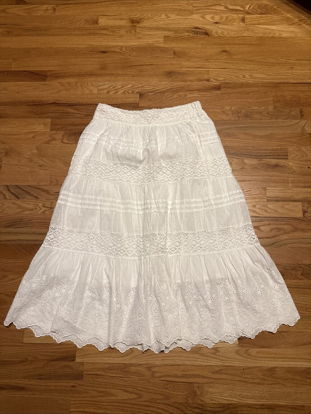 JENNIFER & GRACE white eyelet 100% Cotton Skirt Smocked Waist Line Sz Large